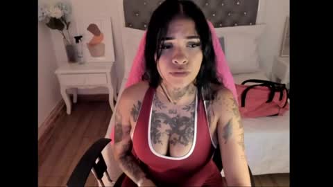 Sharlot online show from June 5, 2026, 3:18 pm