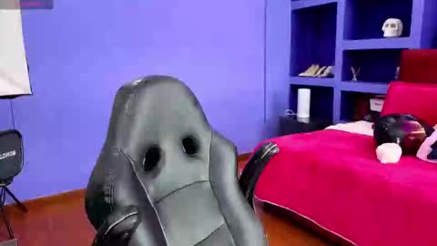 Snapshot of _sharlotte777 chatting on October 8, 2025, 3:20 pm _sharlotte777 online show from October 8, 2025, 3:20 pm