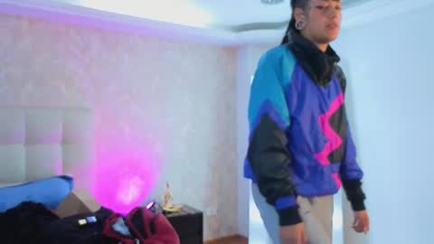 _sharlotte777 online show from May 19, 2026, 1:28 pm