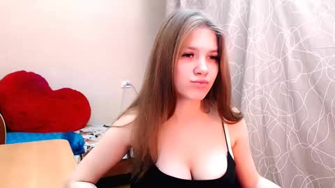 Snapshot of _shy_bunny__ chatting on February 11, 2025, 11:10 am Mari online show from February 11, 2025, 11:10 am