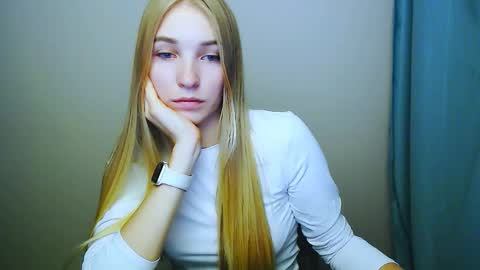 Snapshot of _snow_queen__ chatting on December 3, 2025, 7:56 pm Rachel online show from December 3, 2025, 7:56 pm