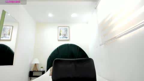 Snapshot of _sofia_cruz chatting on April 17, 2026, 7:17 pm 640 200 online show from April 17, 2026, 7:17 pm