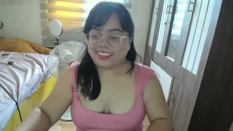 Snapshot of _soleil4u chatting on February 20, 2026, 6:19 am Anya online show from February 20, 2026, 6:19 am