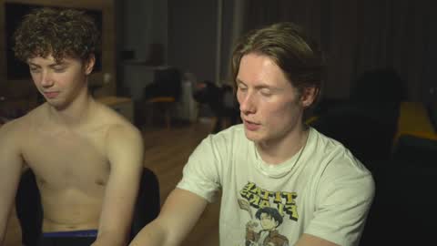 OLIVERpvt is open online show from February 7, 2025, 3:08 pm