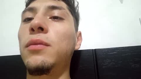 Alejandro Pinzon online show from February 8, 2025, 5:39 pm