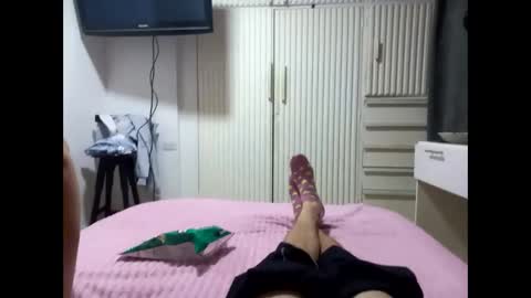 Alejandro Pinzon online show from March 2, 2025, 9:21 am