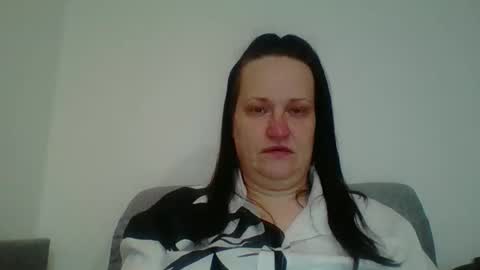 Melisa online show from November 11, 2025, 7:19 am