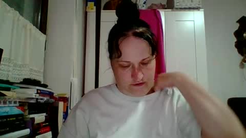 Melisa online show from June 23, 2026, 6:11 am