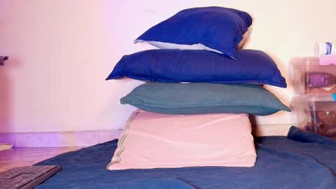 susy online show from October 26, 2025, 12:11 pm