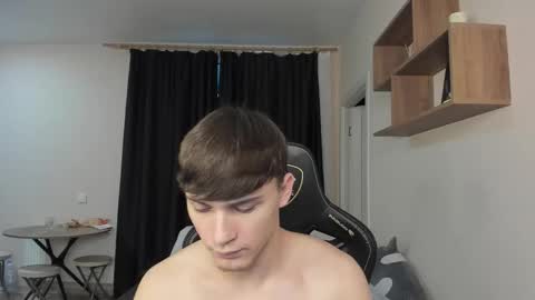 Snapshot of _stager_ chatting on November 9, 2025, 4:00 am MARKPVT IS OPEN online show from November 9, 2025, 4:00 am