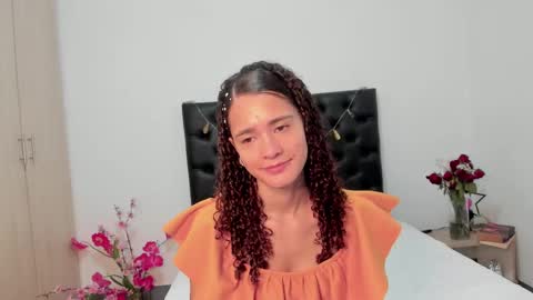 Sussi online show from February 18, 2025, 1:22 pm