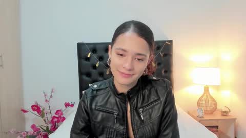 Sussi online show from March 11, 2025, 1:34 pm