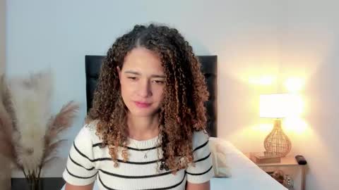 Sussi online show from October 11, 2025, 1:53 pm