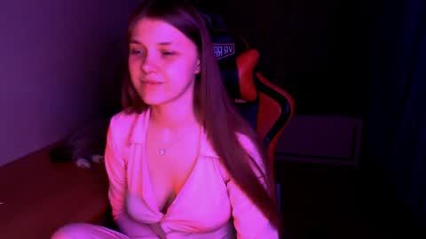 Mari online show from April 3, 2026, 5:44 pm