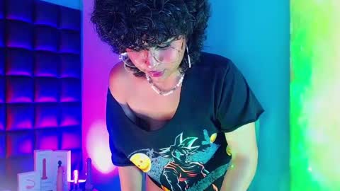 Snapshot of _sweet_kuromi chatting on December 15, 2024, 5:10 pm Kuromi online show from December 15, 2024, 5:10 pm
