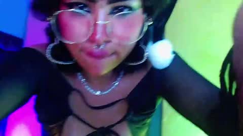 Snapshot of _sweet_kuromi chatting on December 17, 2024, 5:18 am Kuromi online show from December 17, 2024, 5:18 am