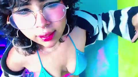 Snapshot of _sweet_kuromi chatting on January 17, 2025, 5:11 am Kuromi online show from January 17, 2025, 5:11 am