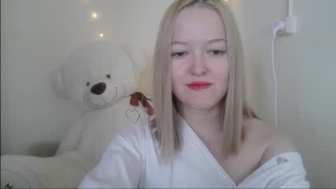 _sweet_smile_ online show from February 10, 2026, 9:35 am