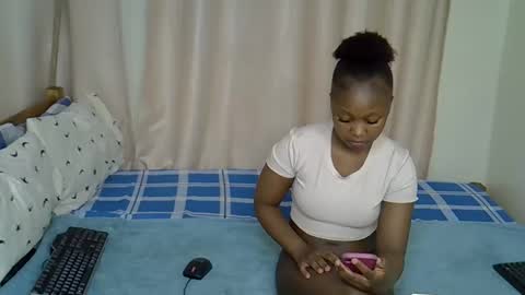 Rosy  Steph online show from September 30, 2025, 10:48 pm