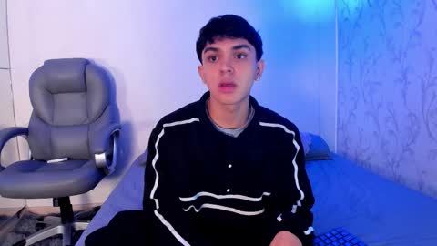 Snapshot of _taylorblack chatting on January 6, 2026, 11:25 am _taylorblack online show from January 6, 2026, 11:25 am