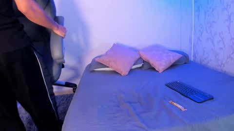 Snapshot of _taylorblack chatting on January 13, 2026, 11:37 am _taylorblack online show from January 13, 2026, 11:37 am