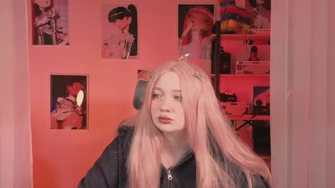 MIRA online show from April 3, 2026, 8:18 pm