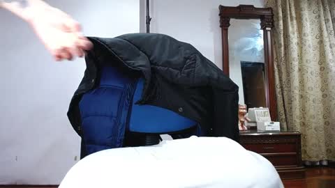 _the_dark_side_of_the_moon_ online show from December 13, 2024, 3:27 am