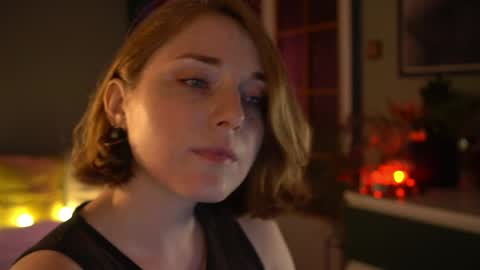 Evi online show from May 24, 2026, 7:08 pm