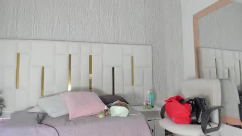 Rousse  online show from January 10, 2026, 7:15 pm