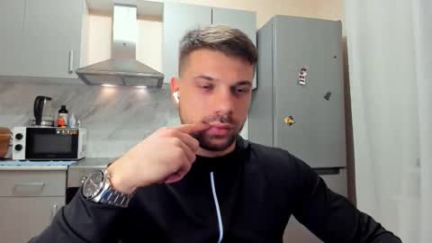 Tony Wolf online show from February 8, 2026, 9:29 pm