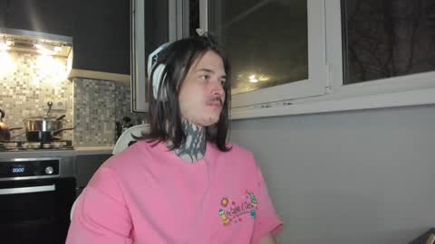 _torfin_ online show from December 22, 2024, 9:31 pm