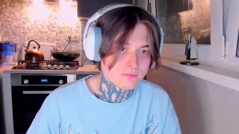 _torfin_ online show from February 27, 2026, 11:38 pm