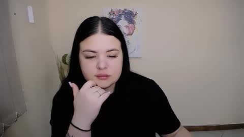 Snapshot of _trisha_li chatting on September 14, 2025, 6:12 am Trisha online show from September 14, 2025, 6:12 am