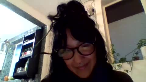 Snapshot of _tutti_frutti_ chatting on December 4, 2024, 5:38 am _tutti_frutti_ online show from December 4, 2024, 5:38 am