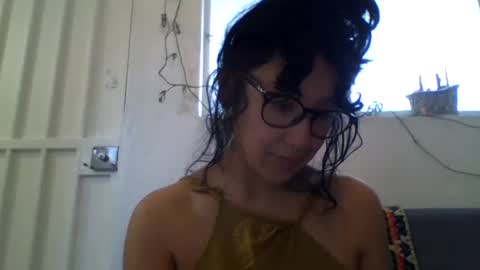 Snapshot of _tutti_frutti_ chatting on January 1, 2025, 10:56 pm _tutti_frutti_ online show from January 1, 2025, 10:56 pm