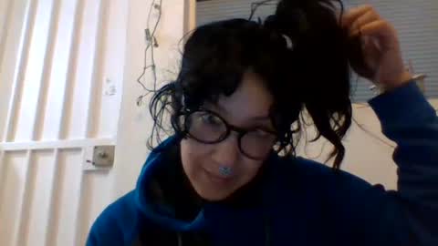 Snapshot of _tutti_frutti_ chatting on January 21, 2025, 3:15 am _tutti_frutti_ online show from January 21, 2025, 3:15 am