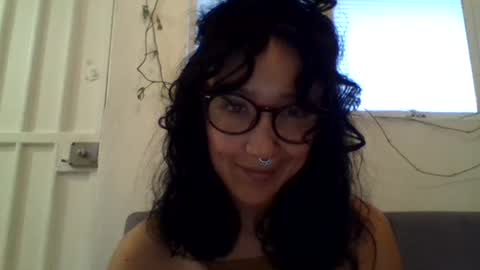 Snapshot of _tutti_frutti_ chatting on February 12, 2025, 12:05 am _tutti_frutti_ online show from February 12, 2025, 12:05 am
