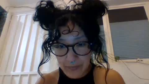 Snapshot of _tutti_frutti_ chatting on February 13, 2025, 2:45 am _tutti_frutti_ online show from February 13, 2025, 2:45 am