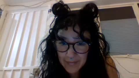 Snapshot of _tutti_frutti_ chatting on February 20, 2025, 1:46 am _tutti_frutti_ online show from February 20, 2025, 1:46 am