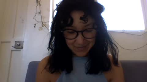 Snapshot of _tutti_frutti_ chatting on February 24, 2025, 10:47 pm _tutti_frutti_ online show from February 24, 2025, 10:47 pm