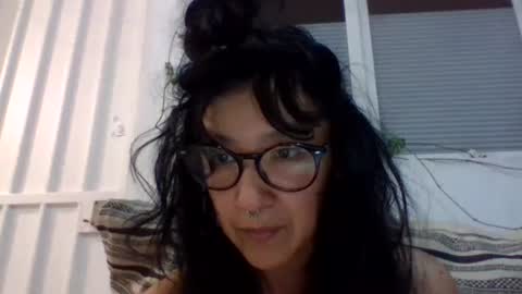Snapshot of _tutti_frutti_ chatting on March 11, 2025, 7:04 am _tutti_frutti_ online show from March 11, 2025, 7:04 am
