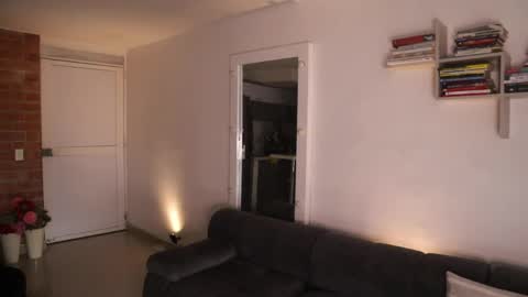 Anastasia Vahos online show from May 28, 2026, 6:16 pm