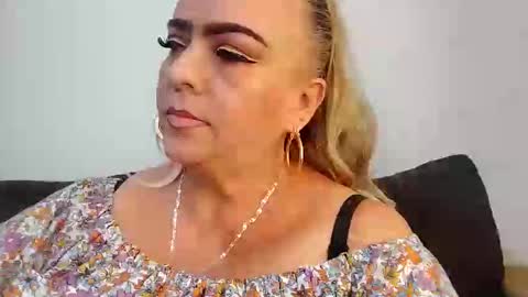 Valerie online show from November 1, 2025, 3:25 pm