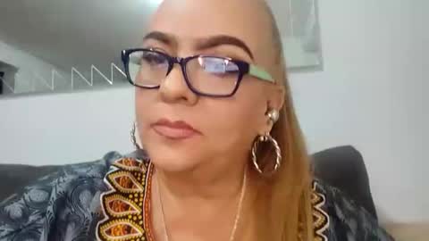 Valerie online show from November 25, 2025, 7:25 pm