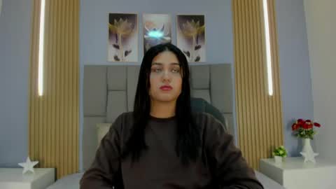 _valerycooper online show from May 26, 2026, 11:39 am