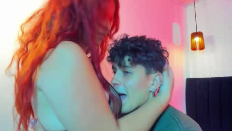 _vanie online show from October 10, 2025, 4:00 am