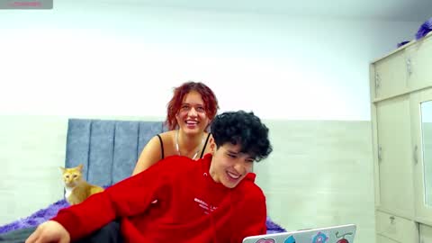 _vanie online show from November 7, 2025, 2:22 am