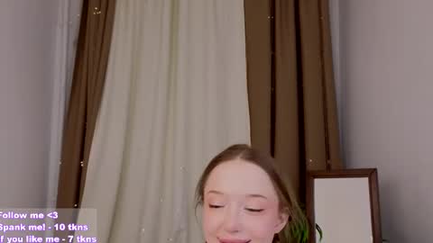 Violet online show from February 19, 2025, 11:25 pm