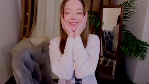 Violet online show from February 21, 2025, 3:12 am