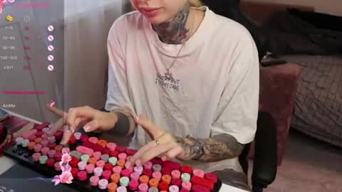 Snapshot of _viv1an_ chatting on July 10, 2026, 7:12 am Alis online show from July 10, 2026, 7:12 am